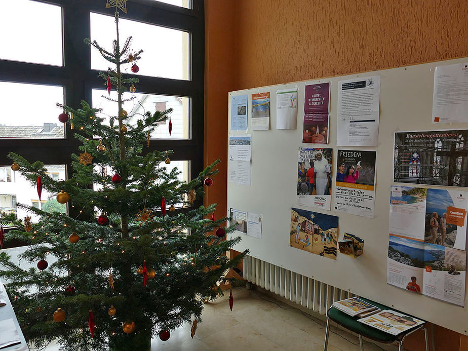 Es weihnachtet in St. Crescentius (Foto: Karl-Franz Thiede)